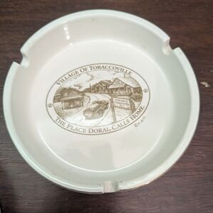 Vintage Cream Ceramic Ashtray Design Collectible NC Doral